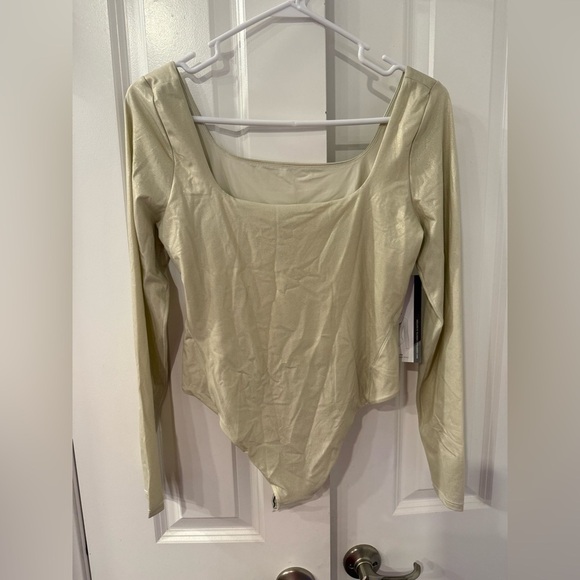 Lululemon Ultra Soft Shine Nulu Wundermost Square Neck Bodysuit Size L NWT - Picture 8 of 17